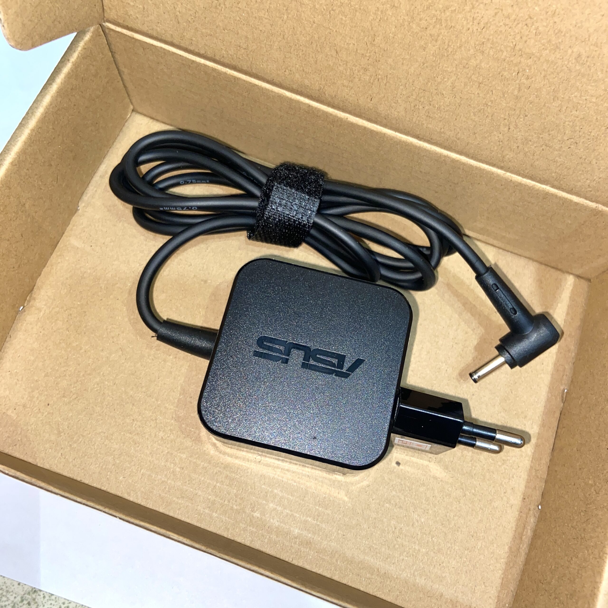 ADP-ASUS-19V1.75A-3-scaled-1