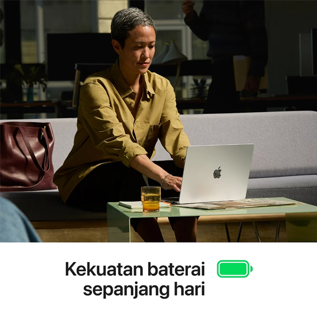 MacBook-Pro-M4-Pro-sil-3